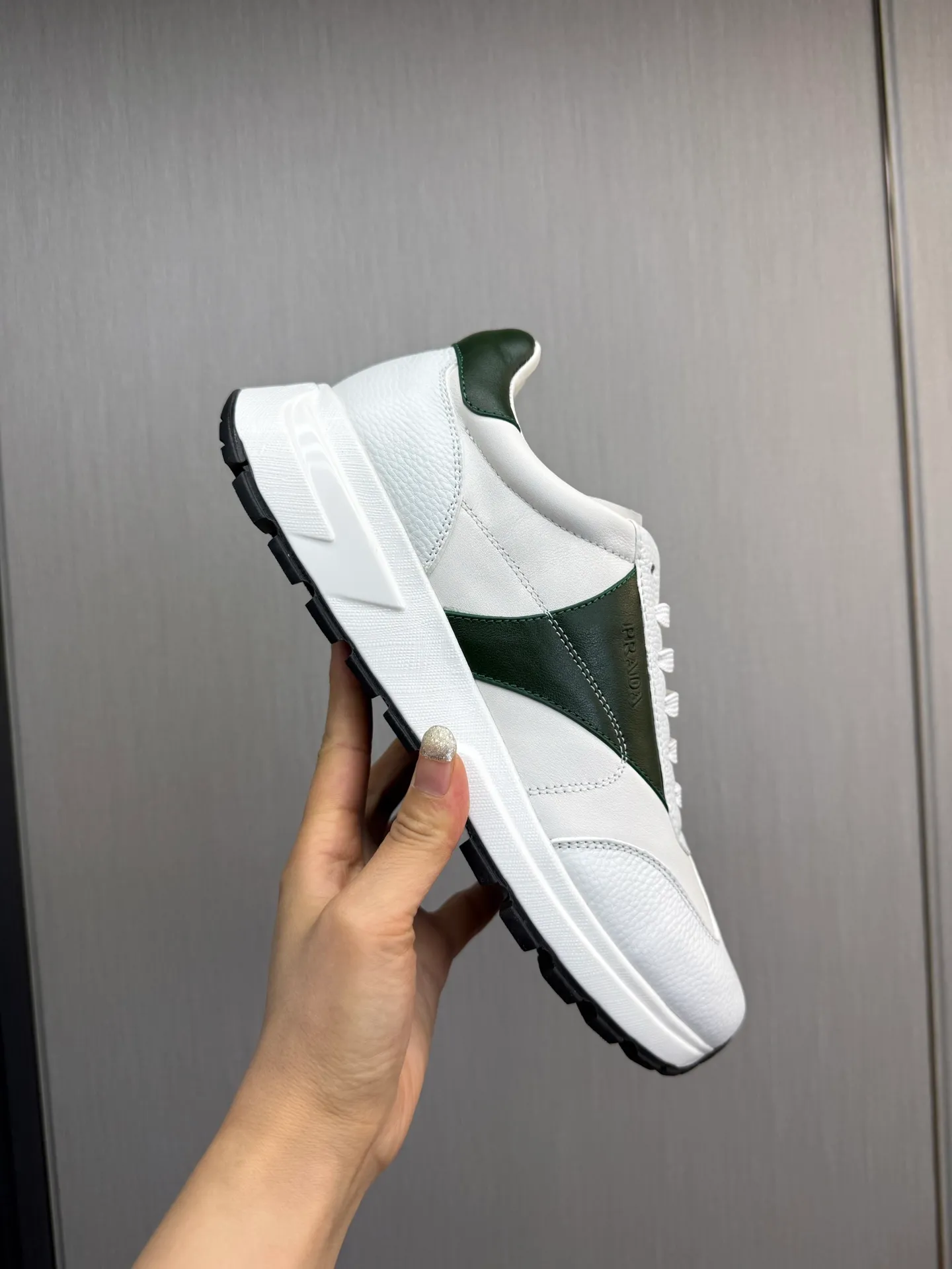 Men's shoes 💰800💰 [PRADA] Men's shoes are popular in the counter, official website is synchronized, 1 high-quality shipment ✔️Original cowhide + cowhide lining, 1🆚1 replica, original sole, 38-45 (38.45 custom-made, non-returnable)